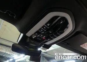 Porsche Macan, 2022 — миниатюра 15