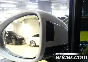 Porsche Macan, 2022 — миниатюра 18