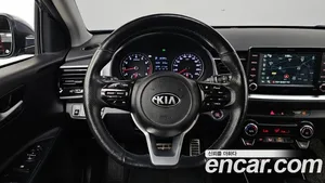 Kia Stonic, 2018 — миниатюра 18