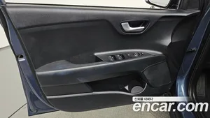 Kia Stonic, 2018 — миниатюра 13