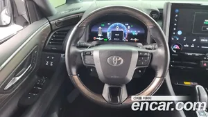 Toyota Alphard, 2024 — миниатюра 19