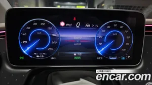Mercedes-Benz EQE, 2023 — миниатюра 11