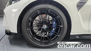 BMW M4, 2023 — миниатюра 4