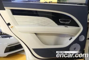 Bentley Bentayga, 2024 — миниатюра 14