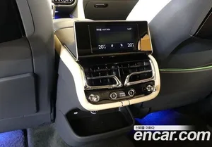 Bentley Bentayga, 2024 — миниатюра 17