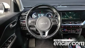 Kia Niro, 2023 — миниатюра 20