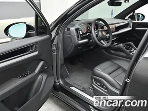Porsche Cayenne, 2025 — миниатюра 7