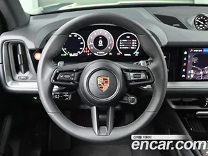 Porsche Cayenne, 2025 — миниатюра 12
