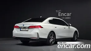 BMW 5-Series, 2023 — миниатюра 2
