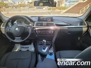 BMW 3-Series, 2017 — миниатюра 11