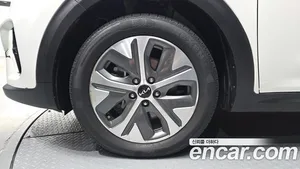 Kia Niro, 2023 — миниатюра 5