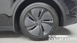 Tesla Model Y, 2025 — миниатюра 7