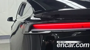 Tesla Model Y, 2025 — миниатюра 9