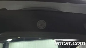 Tesla Model Y, 2025 — миниатюра 34