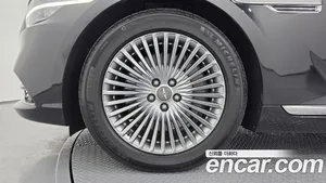 Genesis G90, 2018 — миниатюра 5