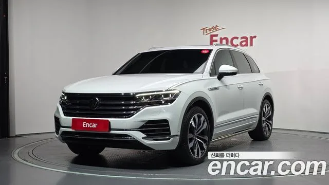 Volkswagen Touareg, 2021 — фото автомобиля из Кореи