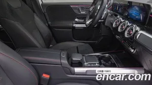 Mercedes-Benz GLB-Class, 2023 — миниатюра 9