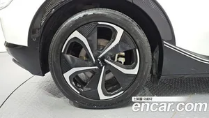 Kia EV6, 2023 — миниатюра 5