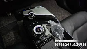Kia EV6, 2023 — миниатюра 9