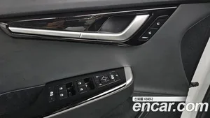 Kia EV6, 2023 — миниатюра 17