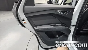 Audi Q4 e-tron, 2025 — миниатюра 15