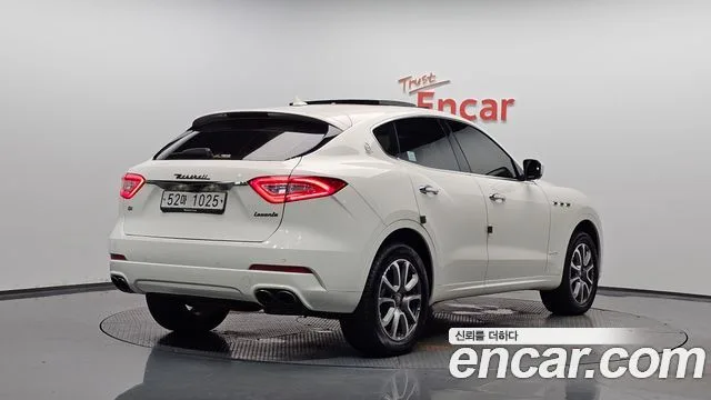 Maserati Levante, 2019 — фото автомобиля из Кореи