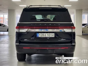 Lincoln Navigator, 2023 — миниатюра 4