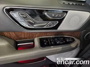 Lincoln Navigator, 2023 — миниатюра 18