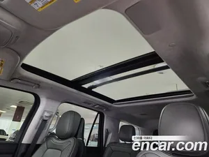 Lincoln Navigator, 2023 — миниатюра 19