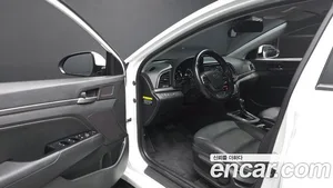 Hyundai Avante, 2018 — миниатюра 13