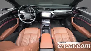 Audi e-tron, 2021 — миниатюра 7