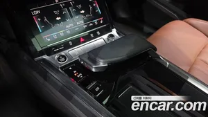 Audi e-tron, 2021 — миниатюра 9