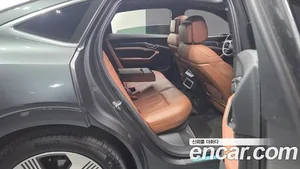 Audi e-tron, 2021 — миниатюра 12