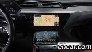 Audi e-tron, 2021 — миниатюра 13