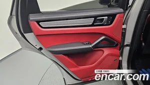 Porsche Cayenne, 2022 — миниатюра 14