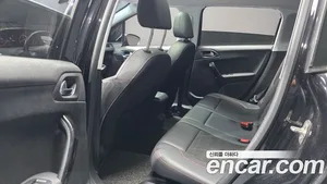 Peugeot 2008, 2019 — миниатюра 18