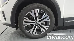 Mercedes-Benz GLB-Class, 2024 — миниатюра 5
