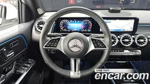 Mercedes-Benz GLB-Class, 2024 — миниатюра 19