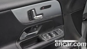 Mercedes-Benz GLB-Class, 2021 — миниатюра 22