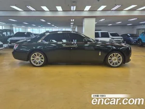 Rolls-Royce Ghost, 2022 — миниатюра 8