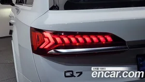 Audi Q7, 2023 — миниатюра 9
