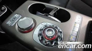 Genesis GV60, 2022 — миниатюра 9