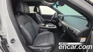 Genesis GV60, 2022 — миниатюра 10