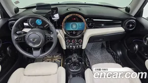Mini Cooper, 2022 — миниатюра 10