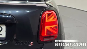 Mini Cooper, 2022 — миниатюра 9