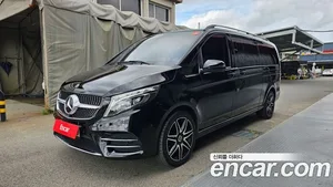 Mercedes-Benz V-Class, 2023 — миниатюра 1