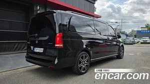 Mercedes-Benz V-Class, 2023 — миниатюра 2