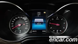 Mercedes-Benz V-Class, 2023 — миниатюра 11