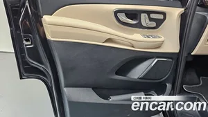 Mercedes-Benz V-Class, 2023 — миниатюра 14