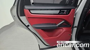 Porsche Cayenne, 2022 — миниатюра 15